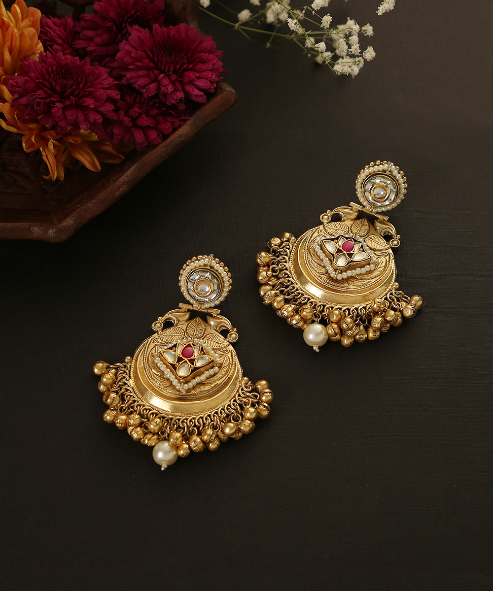 Devangi_Handcrafted_Earrings_With_Pearls_And_Stones_WeaverStory_01