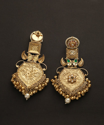 Avni_Handcrafted_Earrings_With_Pearls_And_Stones_WeaverStory_03