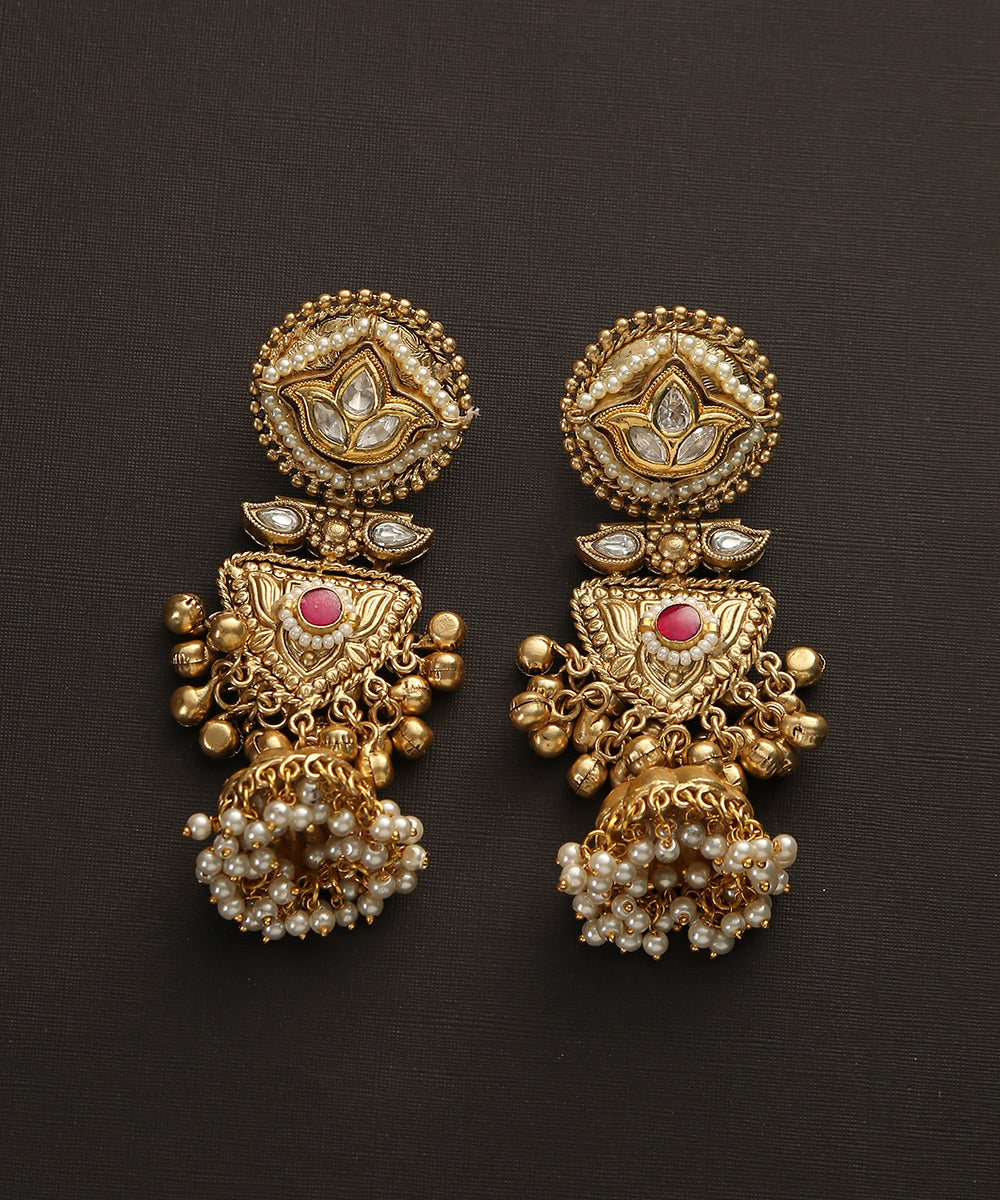 Eeshani_Handcrafted_Earrings_With_Pearls_And_Stones_WeaverStory_02