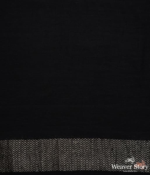 Handwoven_Black_Banarasi_cotton_saree_with_sona_rupa_zari_WeaverStory_05