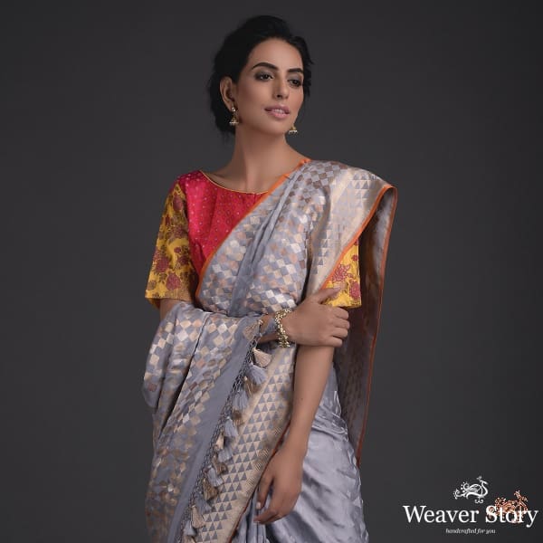 Handwoven_Banarasi_Tanchoi_saree_with_meenakari_in_light_grey_color_WeaverStory_01