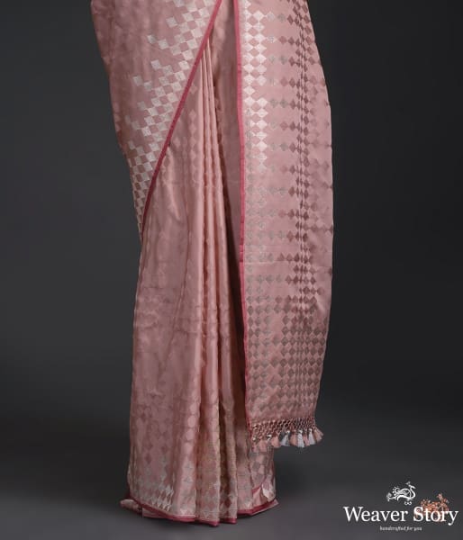Handwoven_Banarasi_Tanchoi_saree_with_meenakari_in_light_pink_WeaverStory_04