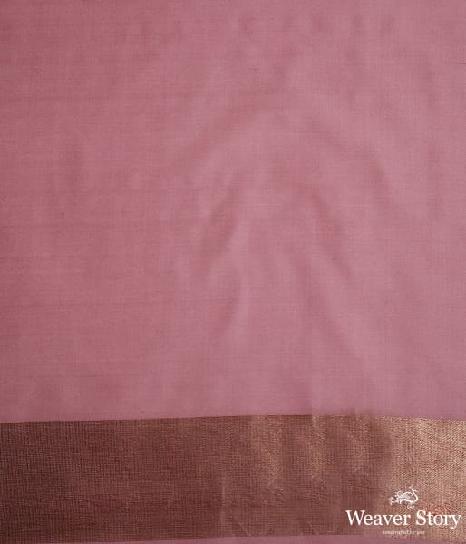 Light_Mauve/pink_kadhwa_saree_with_self_weave_WeaverStory_05