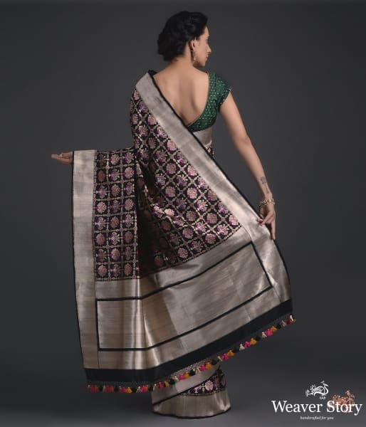 Handwoven_Black_Banarasi_Patola_Saree_WeaverStory_03