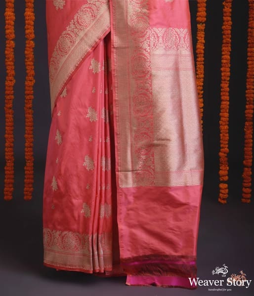 Peach_floral_border_saree_with_kadhwa_booti_WeaverStory_04