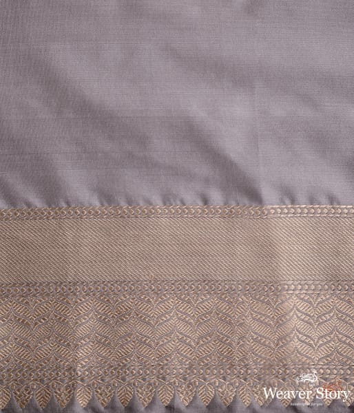 Grey_kadhwa_banarasi_jangla_with_green_selvedge_WeaverStory_05