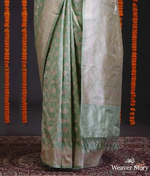 Fresh_green_sona_rupa_kadhwa_jangla_with_meenakari_WeaverStory_04