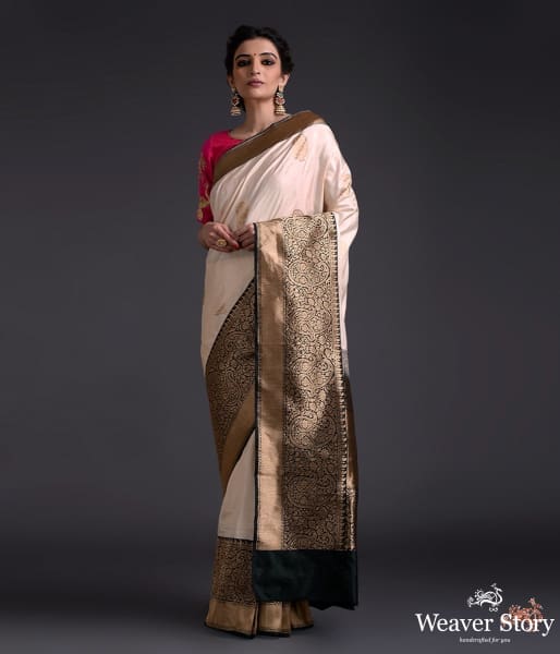 Offwhite_and_black_ektara_saree_with_paisley_motifs_WeaverStory_02