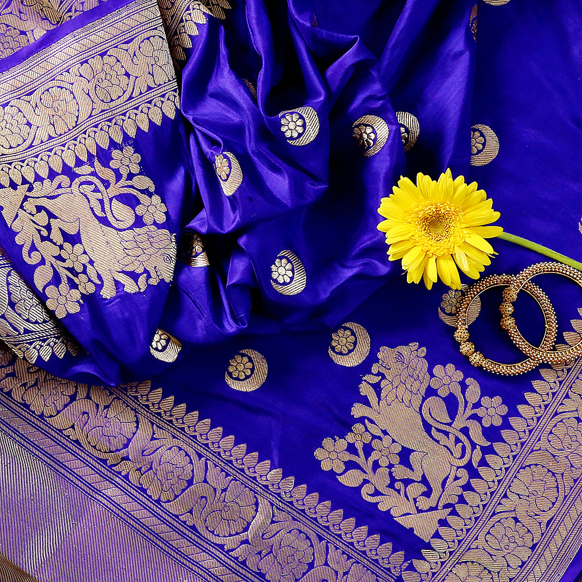 Handloom_blue_Banarasi_Katan_Silk_Dupatta_with_lion_motifs_on_the_pallu_WeaverStory_01