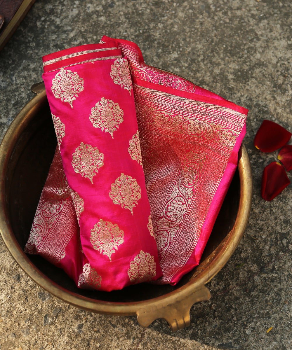 Handloom_Hot_Pink_Pure_Katan_Silk_Cutwork_Banarasi_Dupatta_with_Boota_WeaverStory_01