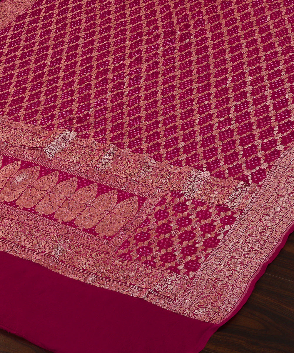 Handloom_Dark_Pink_Georgette_Bandhej_Banarasi_Dupatta_WeaverStory_03