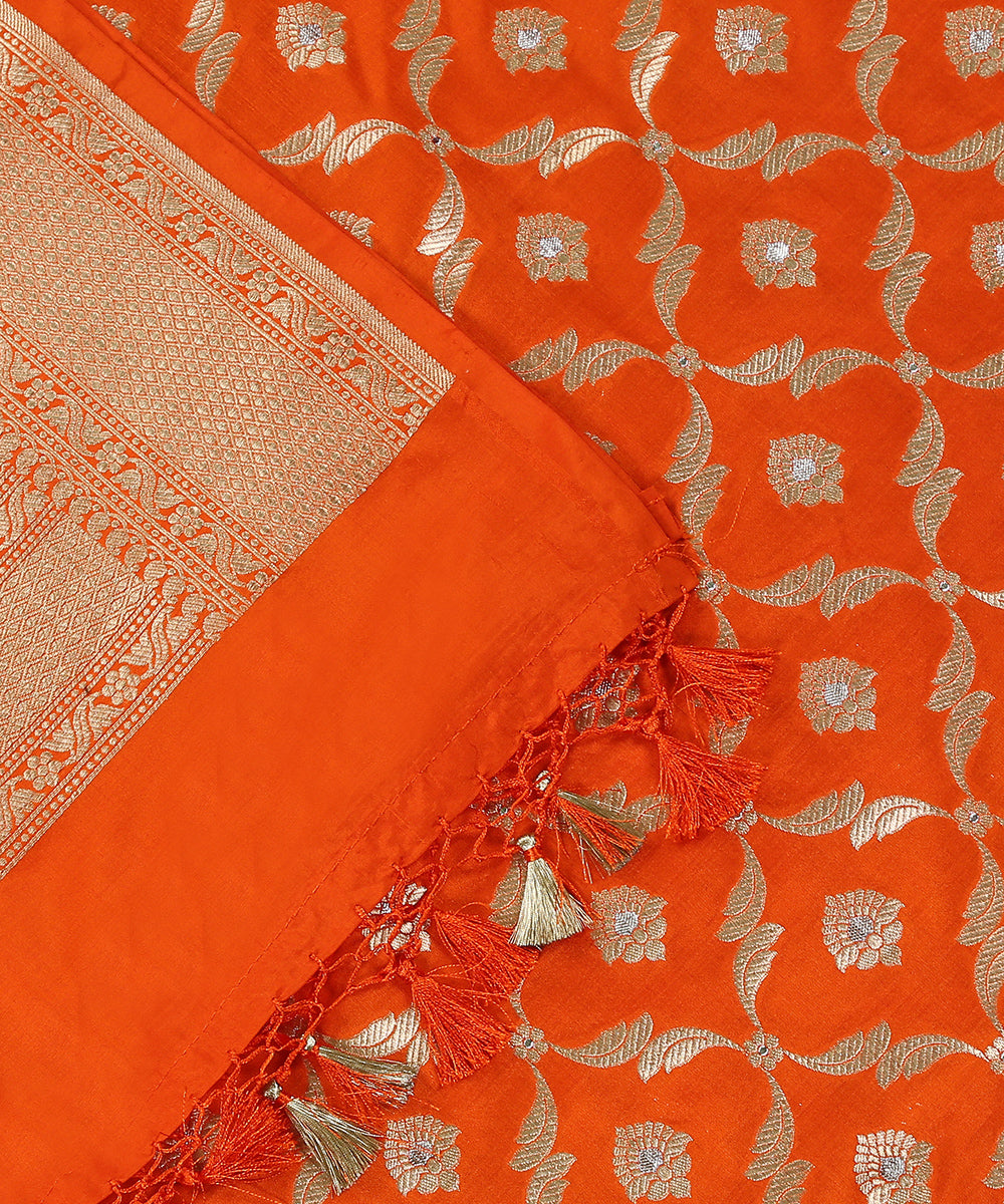 Handloom_Orange_Pure_Katan_Silk_Banarasi_Cutwork_Dupatta_With_Silver_Meenakari_WeaverStory_04
