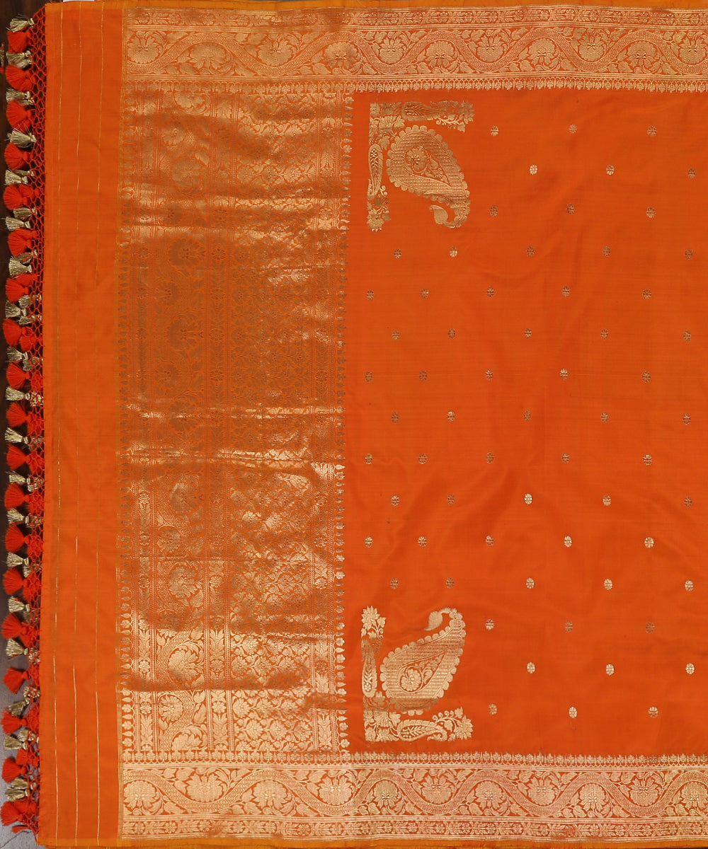 Handloom_Orange_Pure_Katan_Silk_Banarasi_Dupatta_With_Kadhwa_Booti_WeaverStory_02