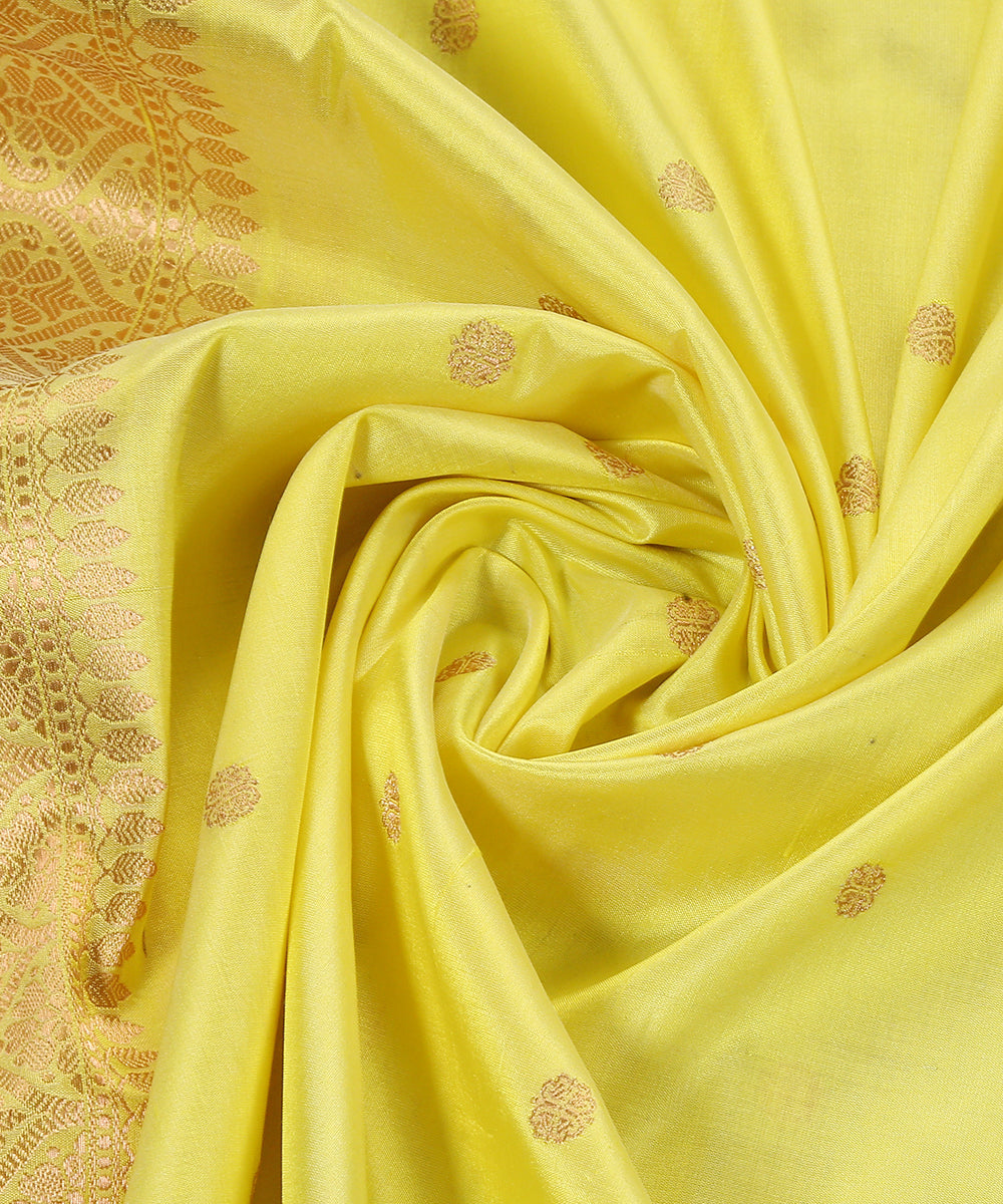 Yellow_Handloom_Pure_Katan_Silk_Kadhwa_Booti_Banarasi_Dupatta_WeaverStory_05