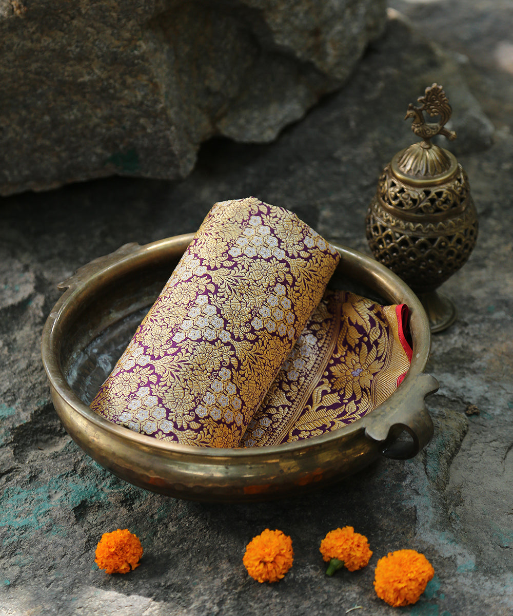 Purple_Handloom_Pure_Katan_Silk_Banarasi_Brocade_Dupatta_With_Gold_And_Silver_Zari_WeaverStory_01