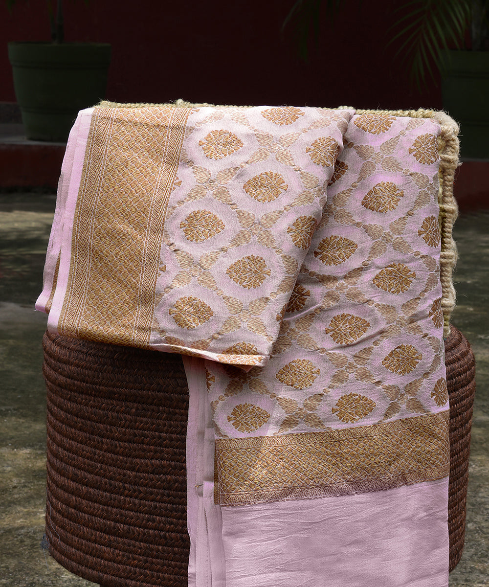 Offwhite_Handloom_Pure_Georgette_Dupatta_With_Antique_Zari_WeaverStory_01