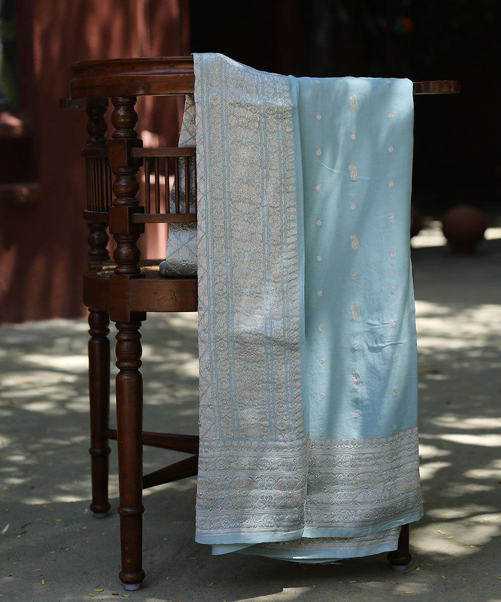 Handloom_Aqua_Blue_Banarasi_Georgette_Dupatta_With_Paisley_Booti_And_Kadhwa_Border_WeaverStory_01