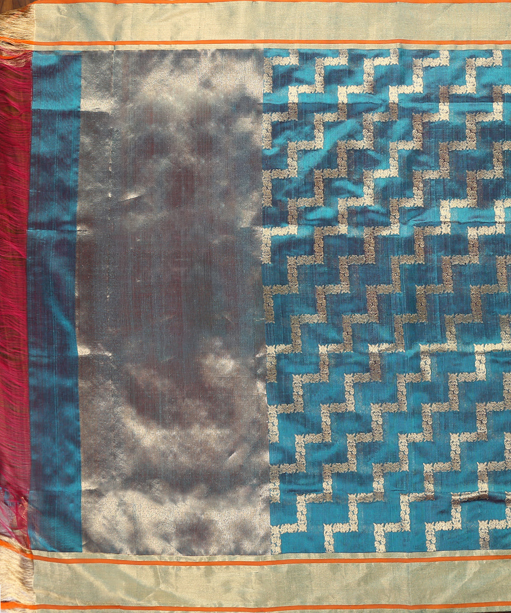 Peacock_Blue_Handloom_Pure_Chanderi_Silk_Dupatta_With_All_Over_Zari_Jaal_WeaverStory_02