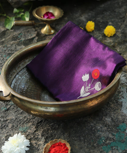 Handloom_Purple_Pure_Chanderi_Silk_Ek_Naliya_Dupatta_With_Floral_Boota_WeaverStory_01