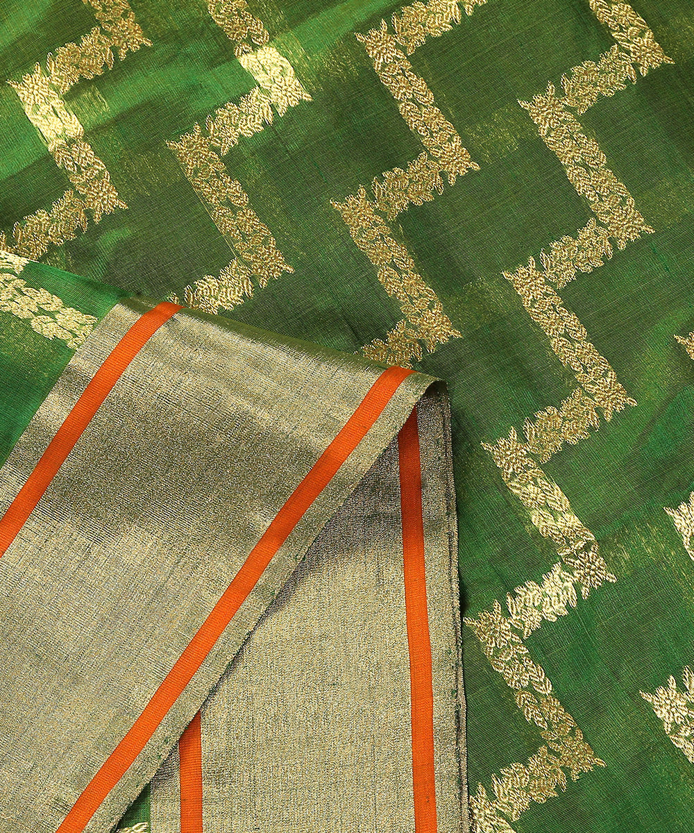 Green_Dual_Tone_Handloom_Pure_Chanderi_Silk_Dupatta_With_All_Over_Zari_Jaal_WeaverStory_04