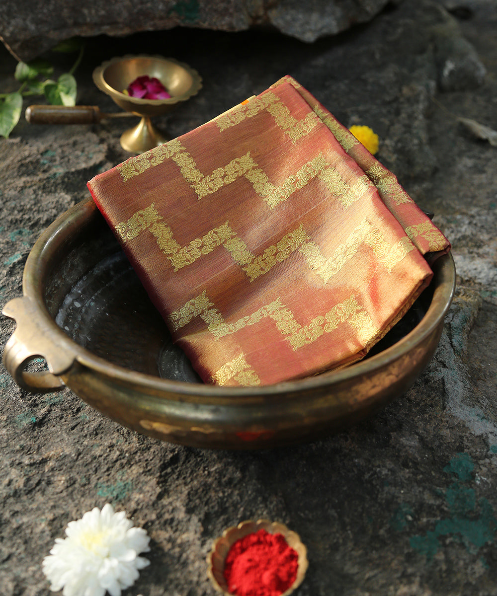 Handloom_Brown_And_Pink_Dual_Tone_Pure_Chanderi_Silk_Dupatta_With_All_Over_Zari_Jaal_WeaverStory_01