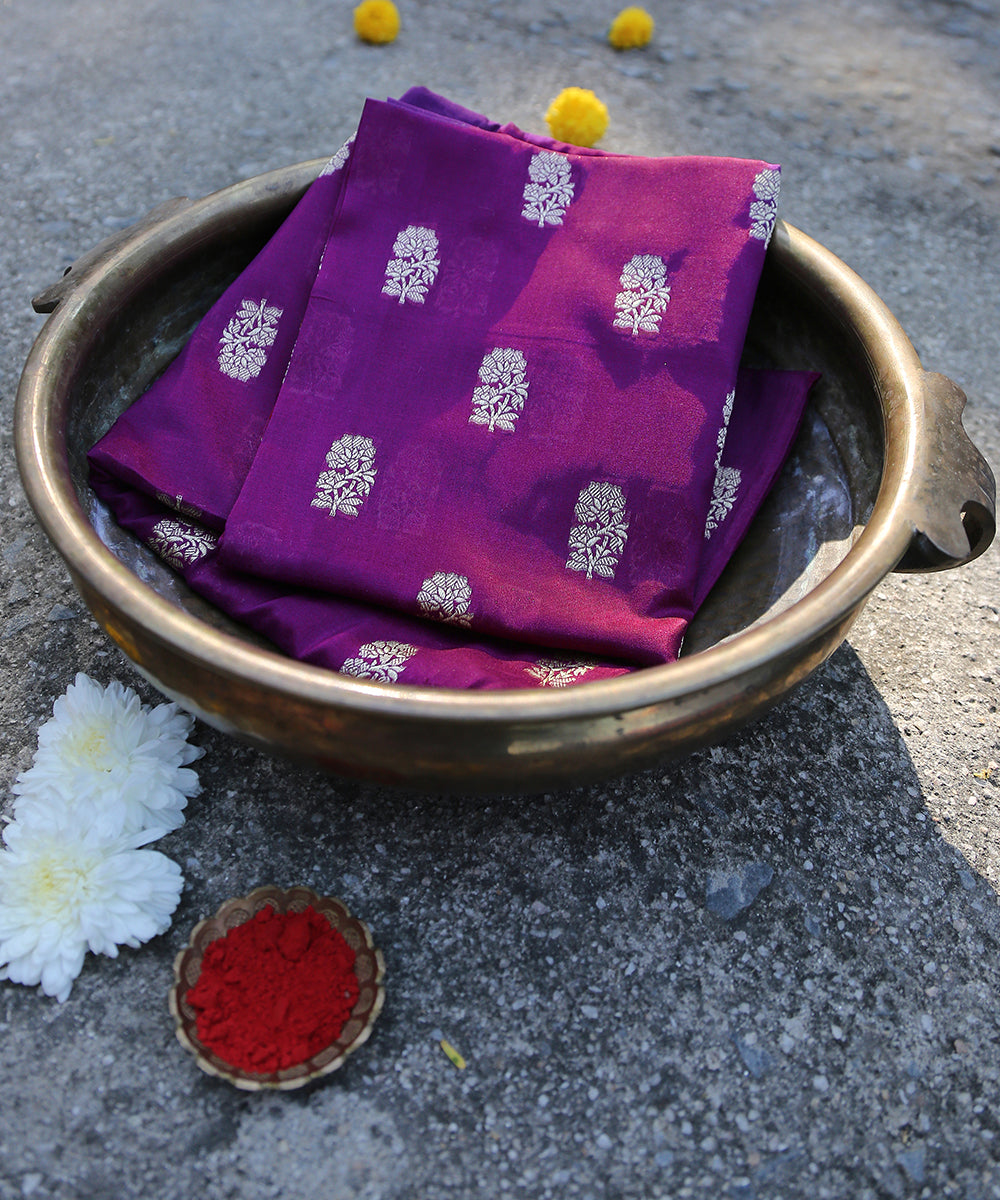 Purple_Handloom_Katan_Georgette_Banarasi_Dupatta_With_Red_Selvedge_WeaverStory_01