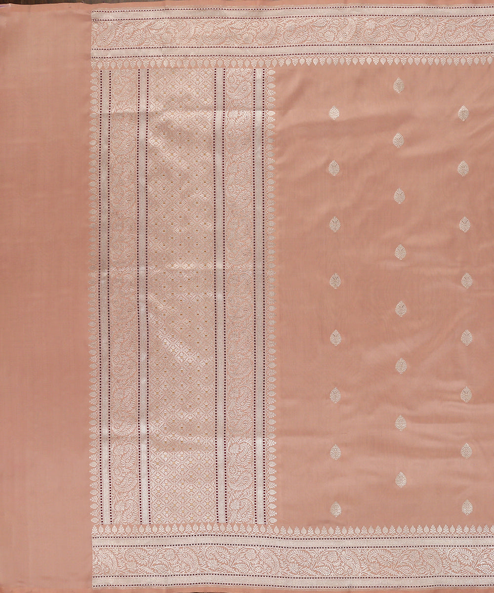 Handloom_Peach_Pure_Katan_Silk_Banarasi_Dupatta_Booti_And_Border_WeaverStory_02