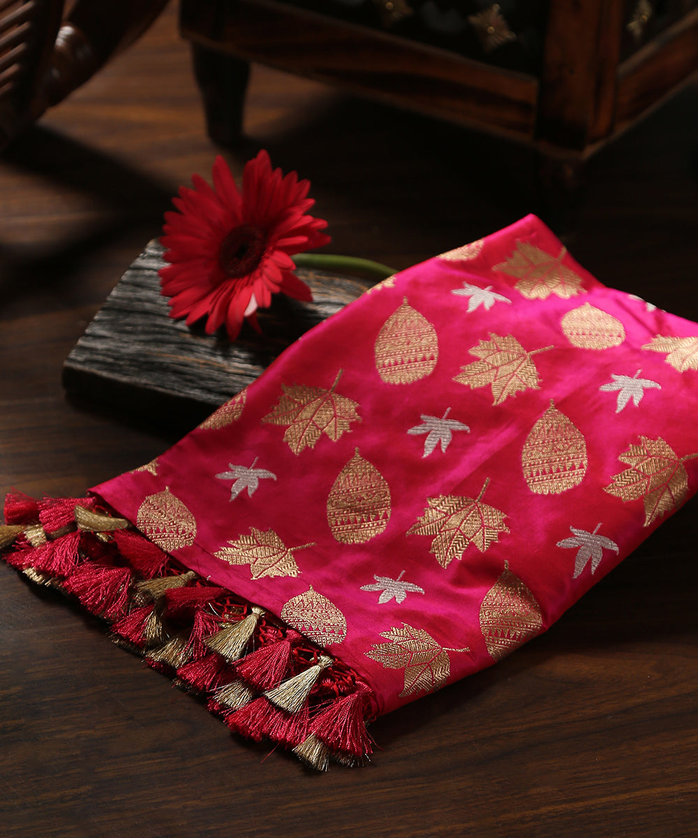 Handloom_Hot_Pink_Sona_Rupa_Pure_Katan_Silk_Banarasi_Dupatta_WeaverStory_01