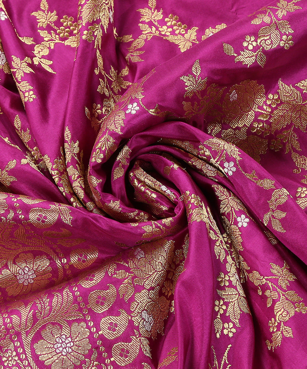 Purple_Handloom_Pure_Katan_Silk_Banarasi_Jangla_Dupatta_With_Floral_Bunches_WeaverStory_05