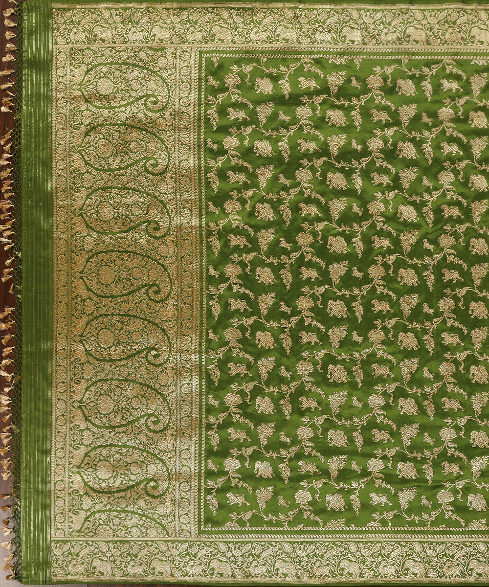 Green_Handloom_Pure_Katan_Silk_Banarasi_Dupatta_With_Floral_Jaal_WeaverStory_02