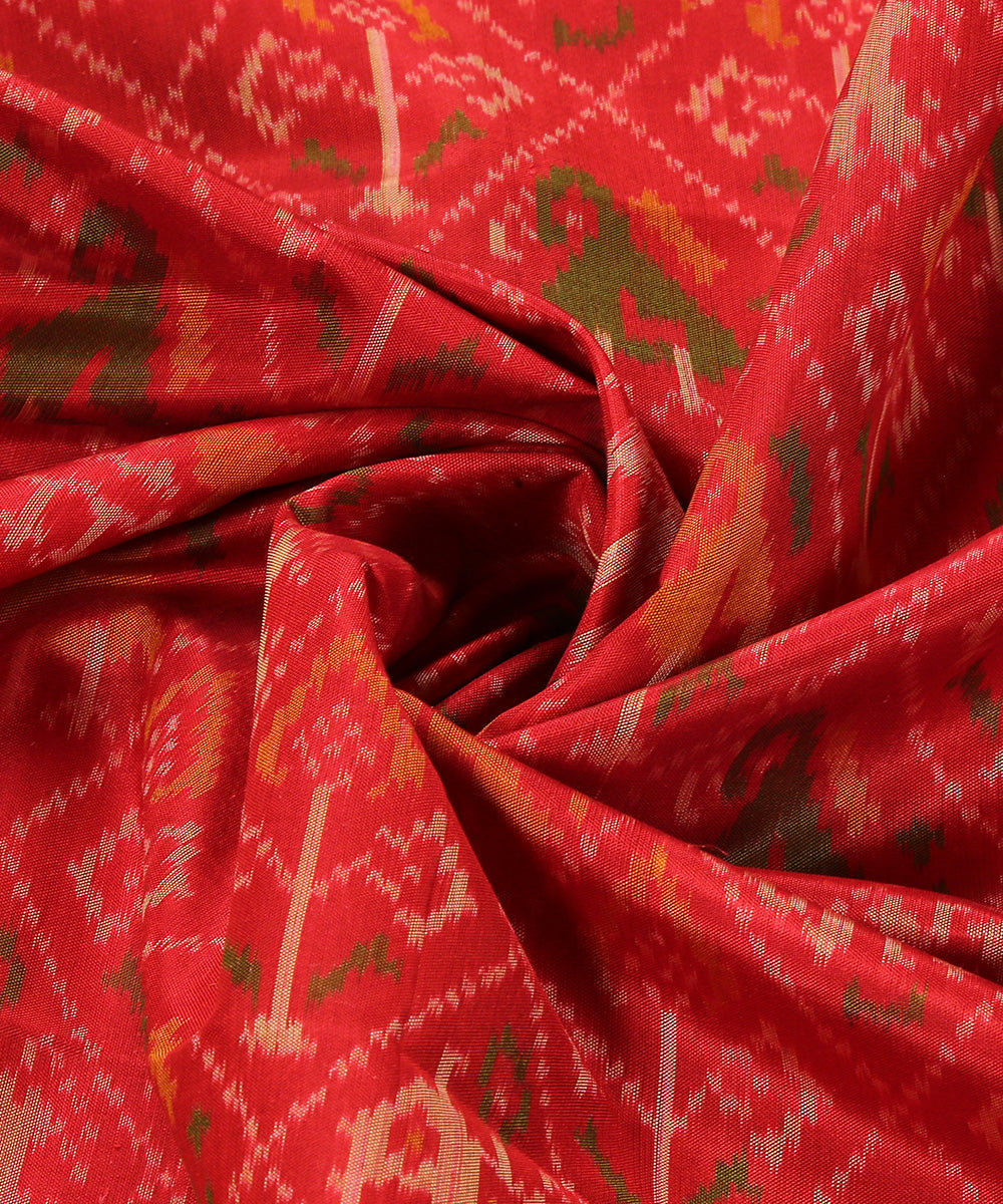 Red_Handloom_Pure_Mulberry_Silk_Ikat_Patola_Dupatta_WeaverStory_05