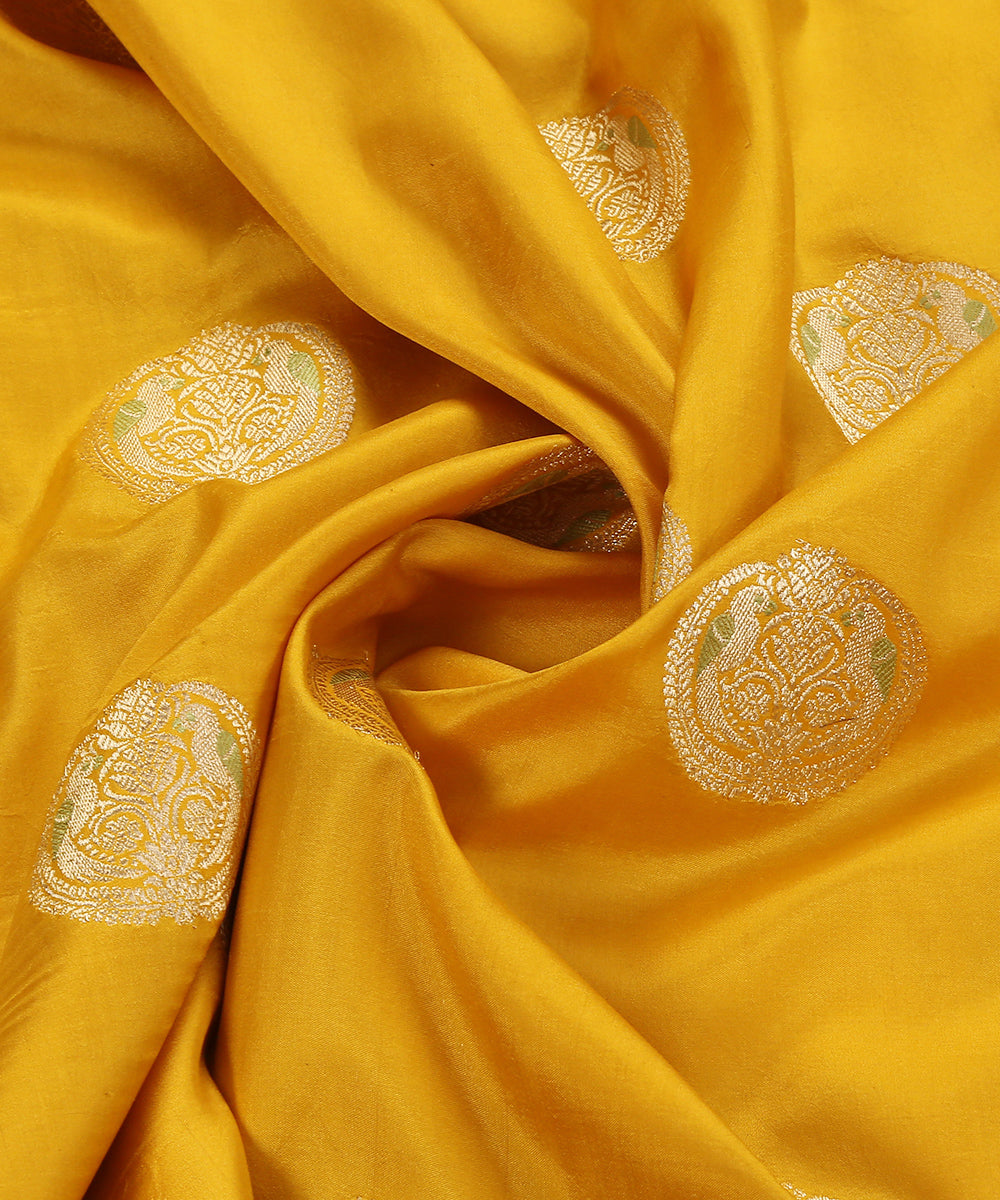 Mustard_Handloom_Pure_Katan_Silk_Banarasi_Dupatta_Shikargah_Meenakari_Border_WeaverStory_05