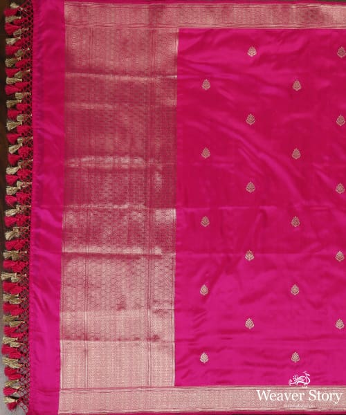 Rani_Pink_Handloom_Pure_Katan_Silk_Banarasi_Dupatta_With_Kadhwa_Booti_WeaverStory_02