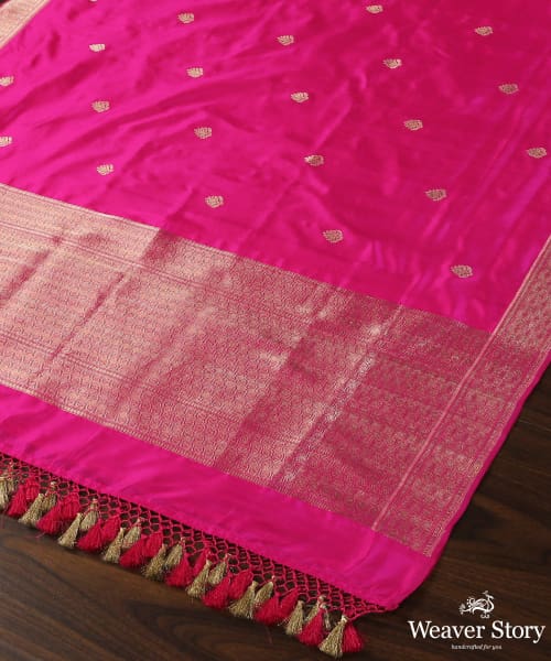 Rani_Pink_Handloom_Pure_Katan_Silk_Banarasi_Dupatta_With_Kadhwa_Booti_WeaverStory_03