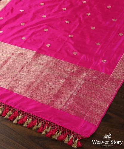 Rani_Pink_Handloom_Pure_Katan_Silk_Banarasi_Dupatta_With_Kadhwa_Booti_WeaverStory_03