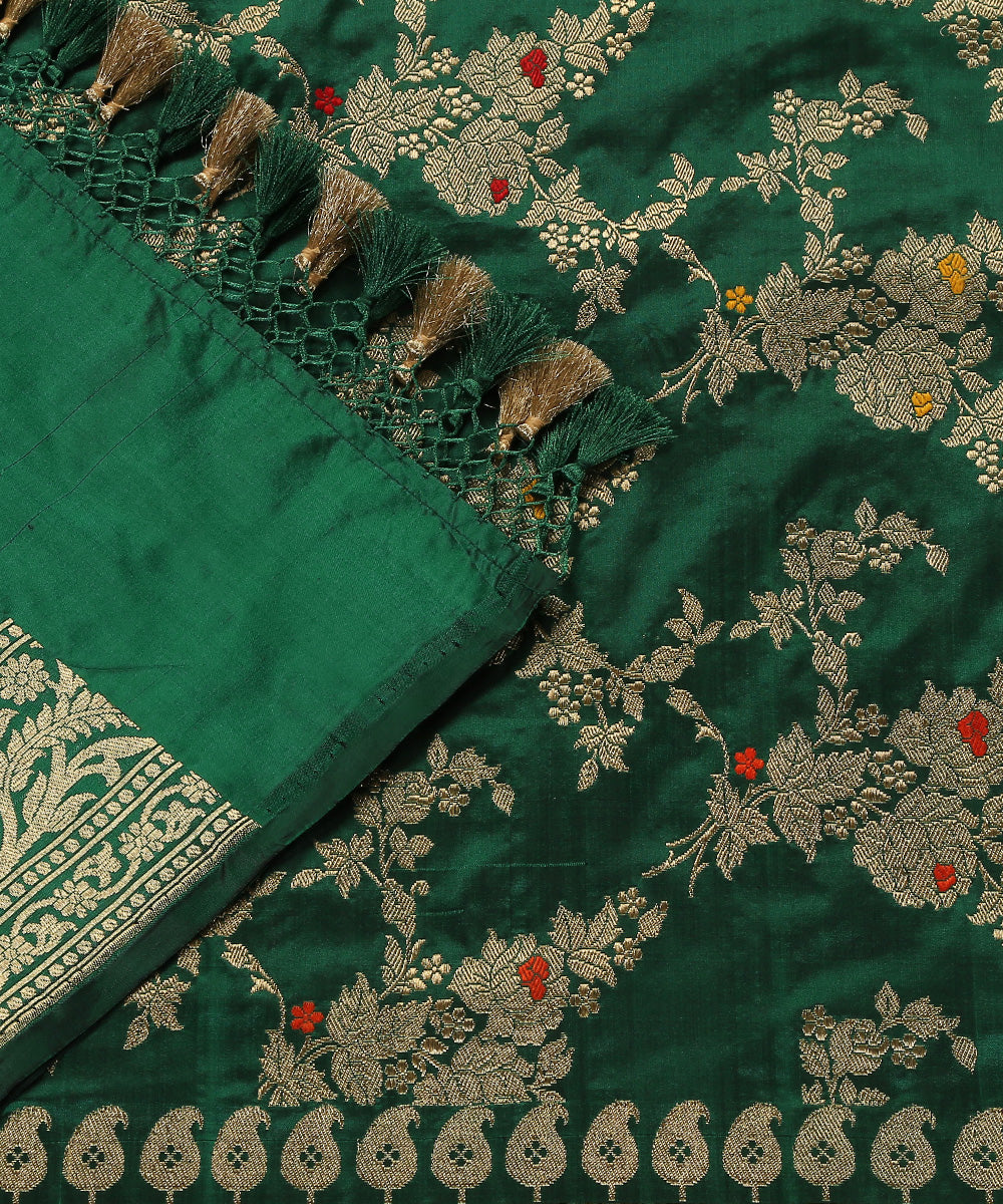 Green_Handloom_Pure_Katan_Silk_Banarasi_Dupatta_With_Kadhwa_Jaal_WeaverStory_04