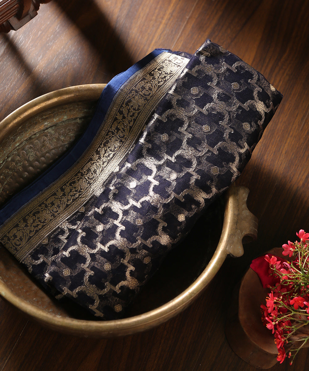 Handloom_Navy_Blue_Pure_Organza_Banarasi_Dupatta_With_Cutwork_Jaal_WeaverStory_01