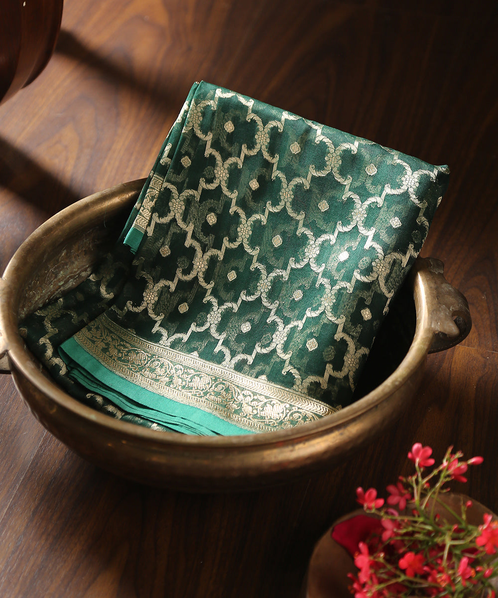 Green_Handloom_Pure_Organza_Banarasi_Dupatta_With_Cutwork_Jaal_WeaverStory_01