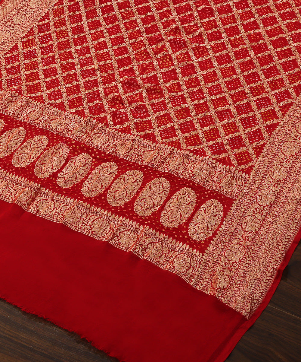 Red_Handloom_Pure_Georgette_Banarasi_Bandhej_Dupatta_With_All_Over_Jaal_WeaverStory_03