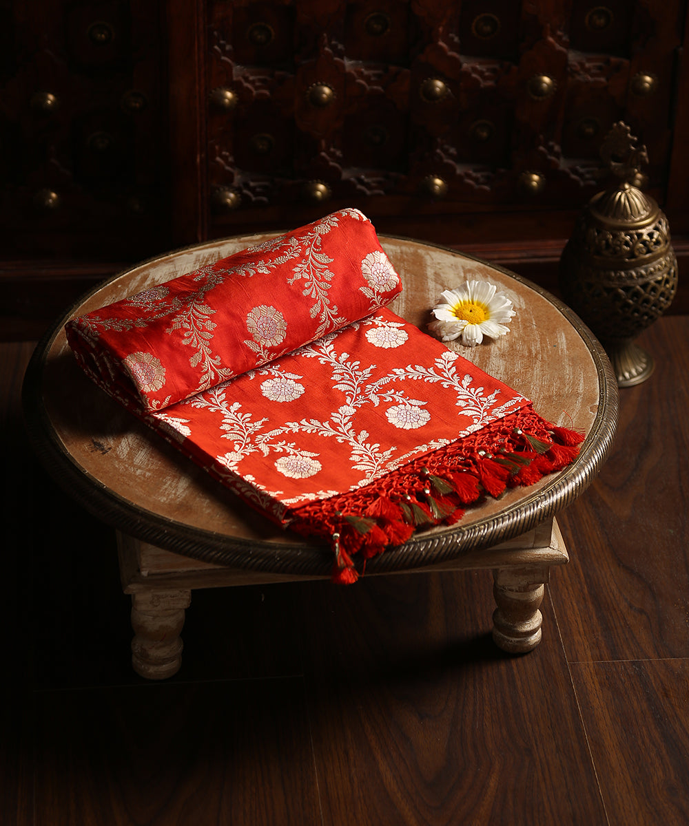 Handloom_Orange_Pure_Katan_Silk_Banarasi_Dupatta_With_Sona_Rupa_Meenakari_Jaal_WeaverStory_01
