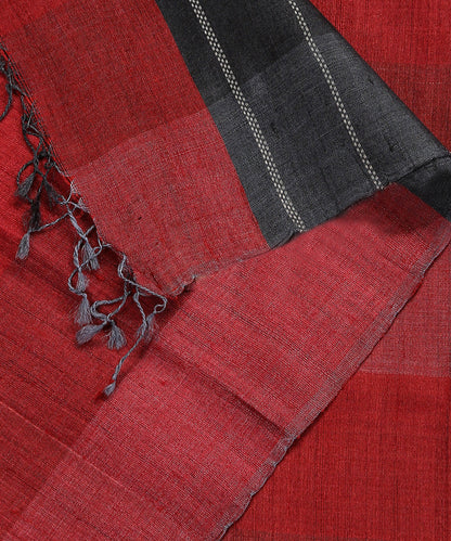 Handloom_Maroon_And_Red_Pure_Tussar_Silk_Dupatta_With_Gradient_Hues_WeaverStory_04