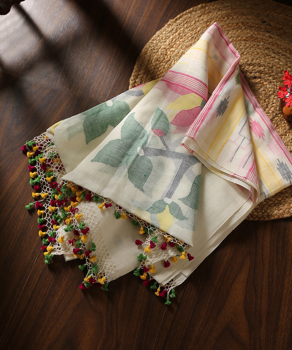 Offwhite_Handloom_Pure_Malmal_Dhakai_Jamdani_Dupatta_WeaverStory_01