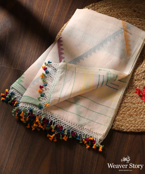 Light_Peach_Handloom_Pure_Malmal_Dhakai_Jamdani_Dupatta_WeaverStory_01