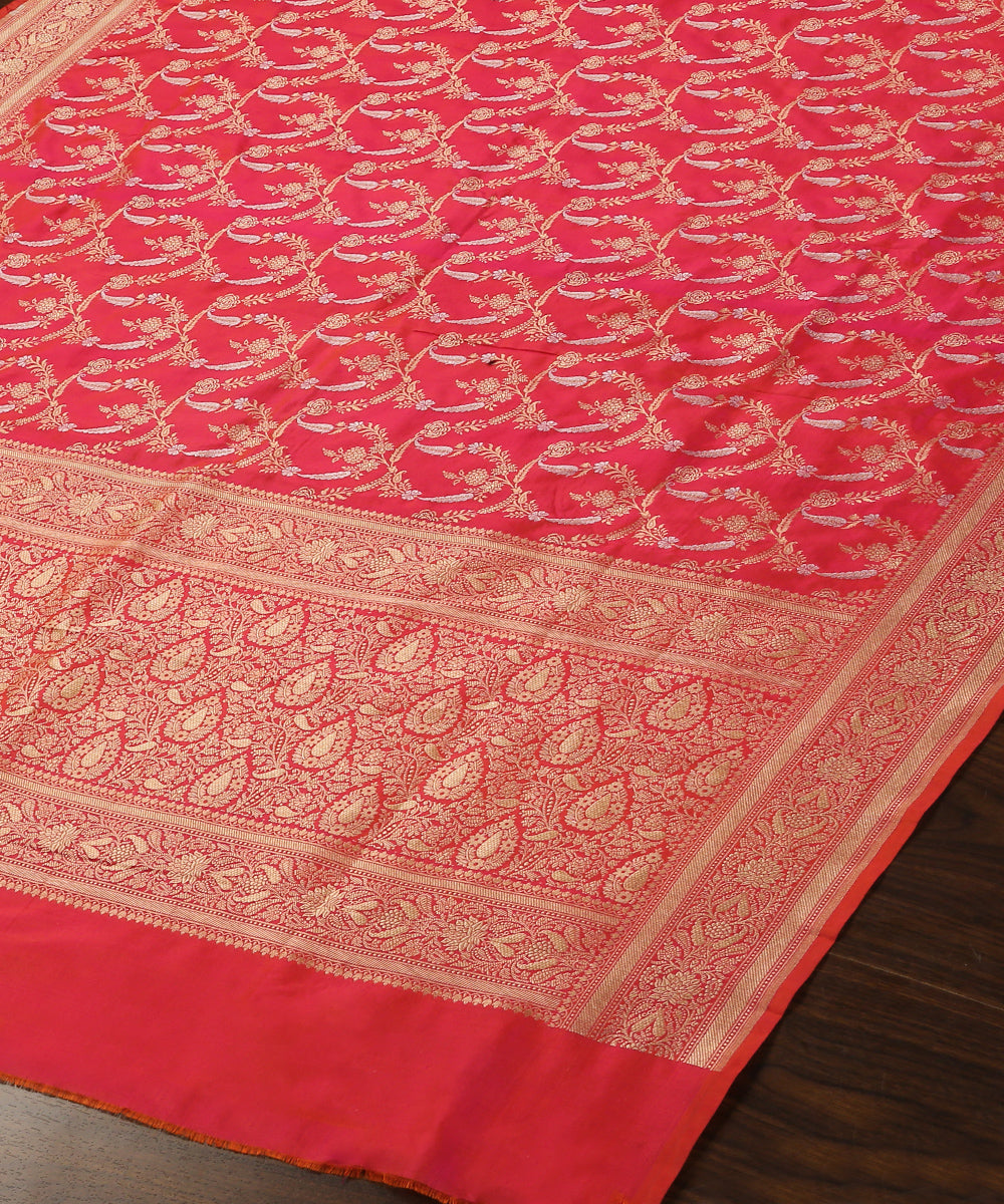 Hot_Pink_Double_Shade_Handloom_Pure_Katan_Silk_Banarasi_Dupatta_With_All_Over_Sona_Rupa_Jaal_WeaverStory_03