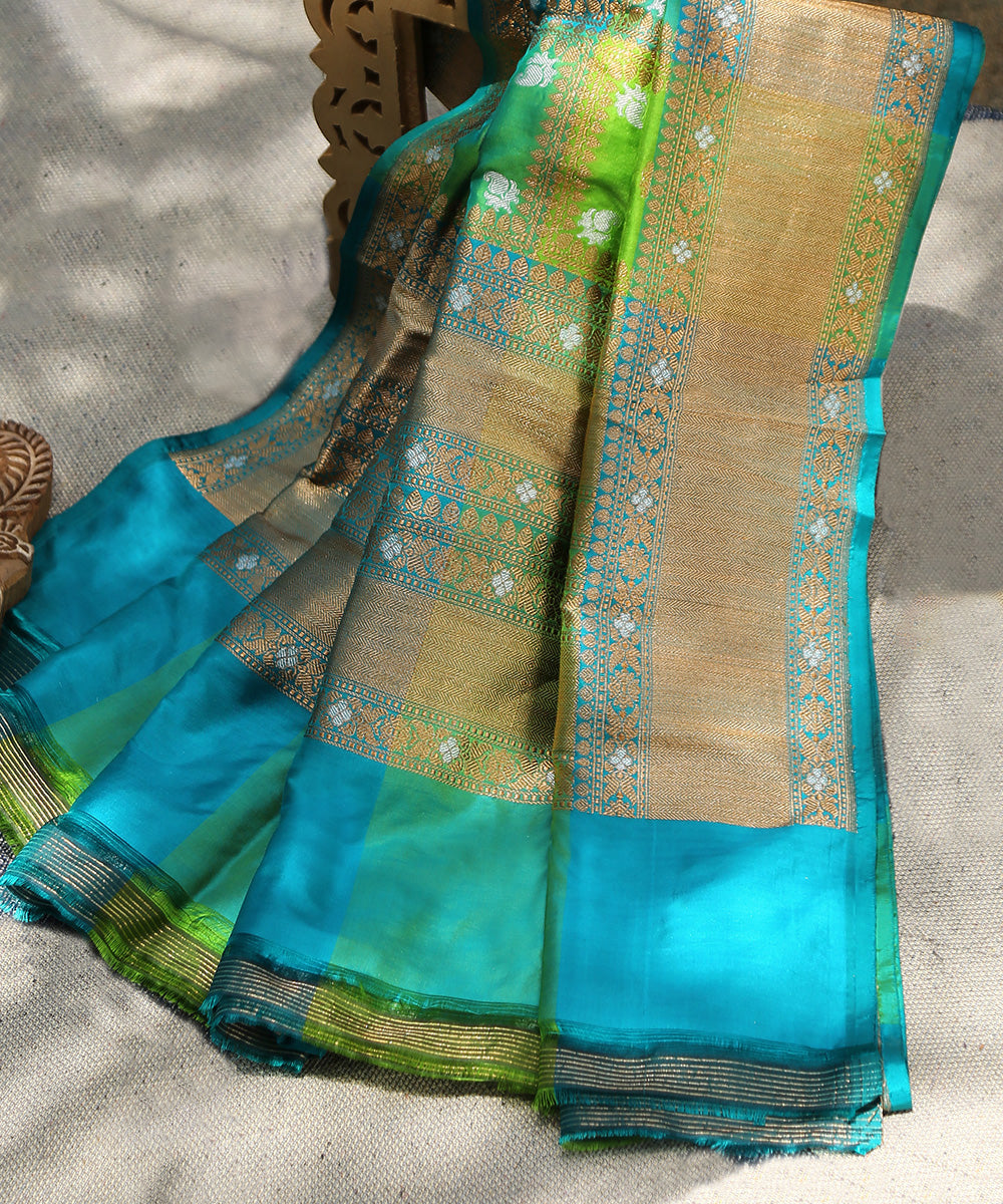 Parrot_Green_And_Blue_Handloom_Pure_Katan_Silk_Banarasi_Rangkaat_Dupatta_All_Over_Sona_Rupa_Jaal_WeaverStory_01