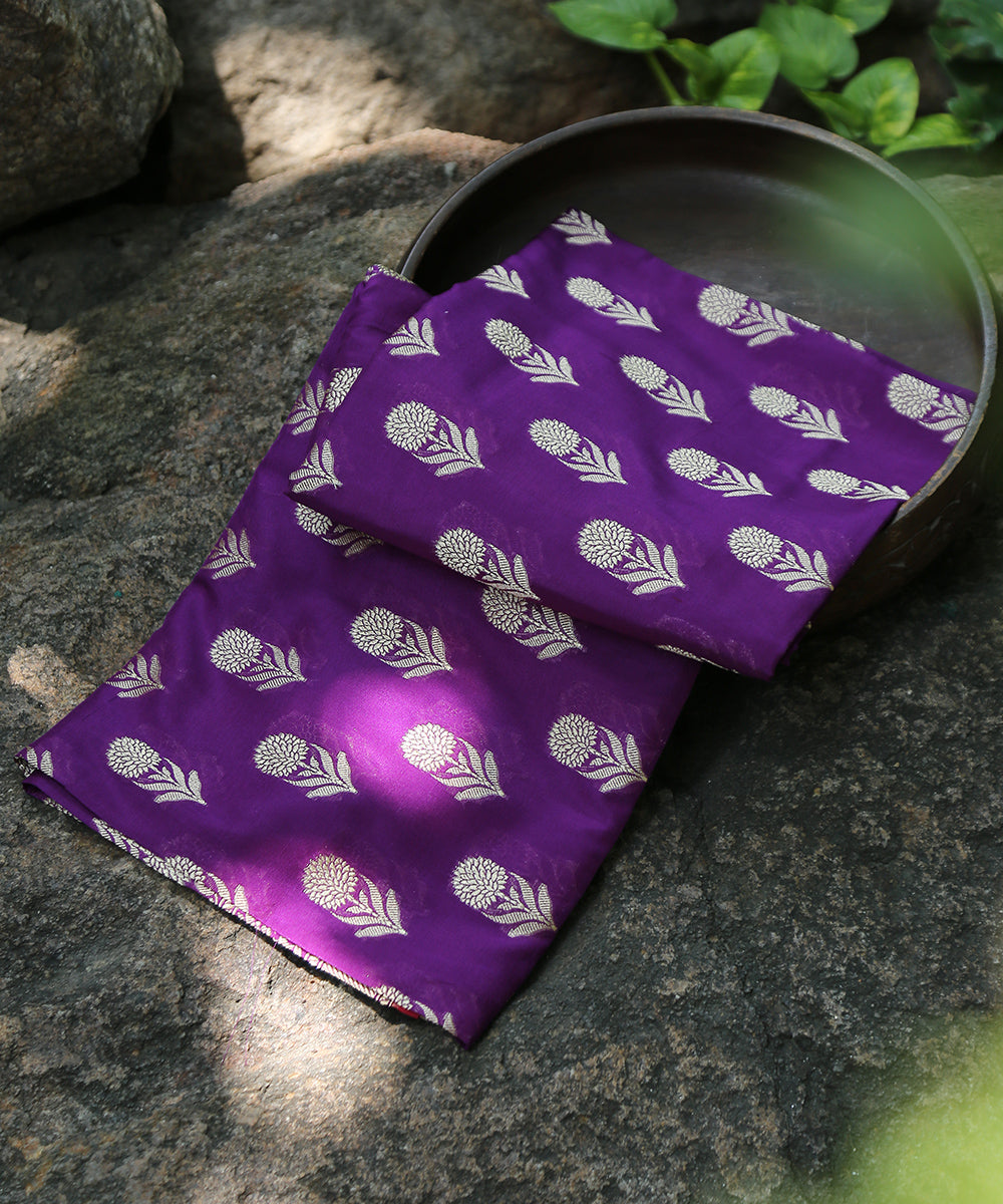 Handloom_Violet_Pure_Katan_Georgette_Banarasi_Dupatta_With_All_Over_Cutwork_Booti_WeaverStory_01