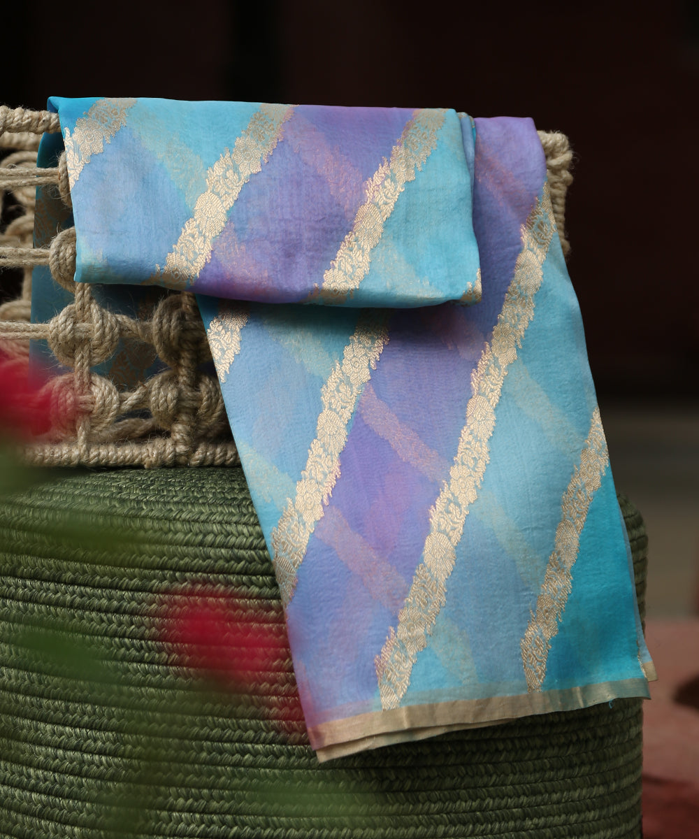 Sky_Blue_And_Purple_Handloom_Rangkaat_Pure_Organza_Dupatta_With_All_Over_Jaal_WeaverStory_01