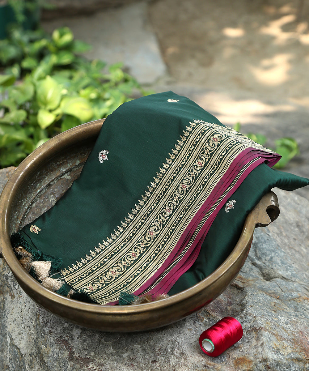 Handloom_Dark_Green_Pure_Katan_Silk_Banarasi_Dupatta_With_Meenakari_WeaverStory_01