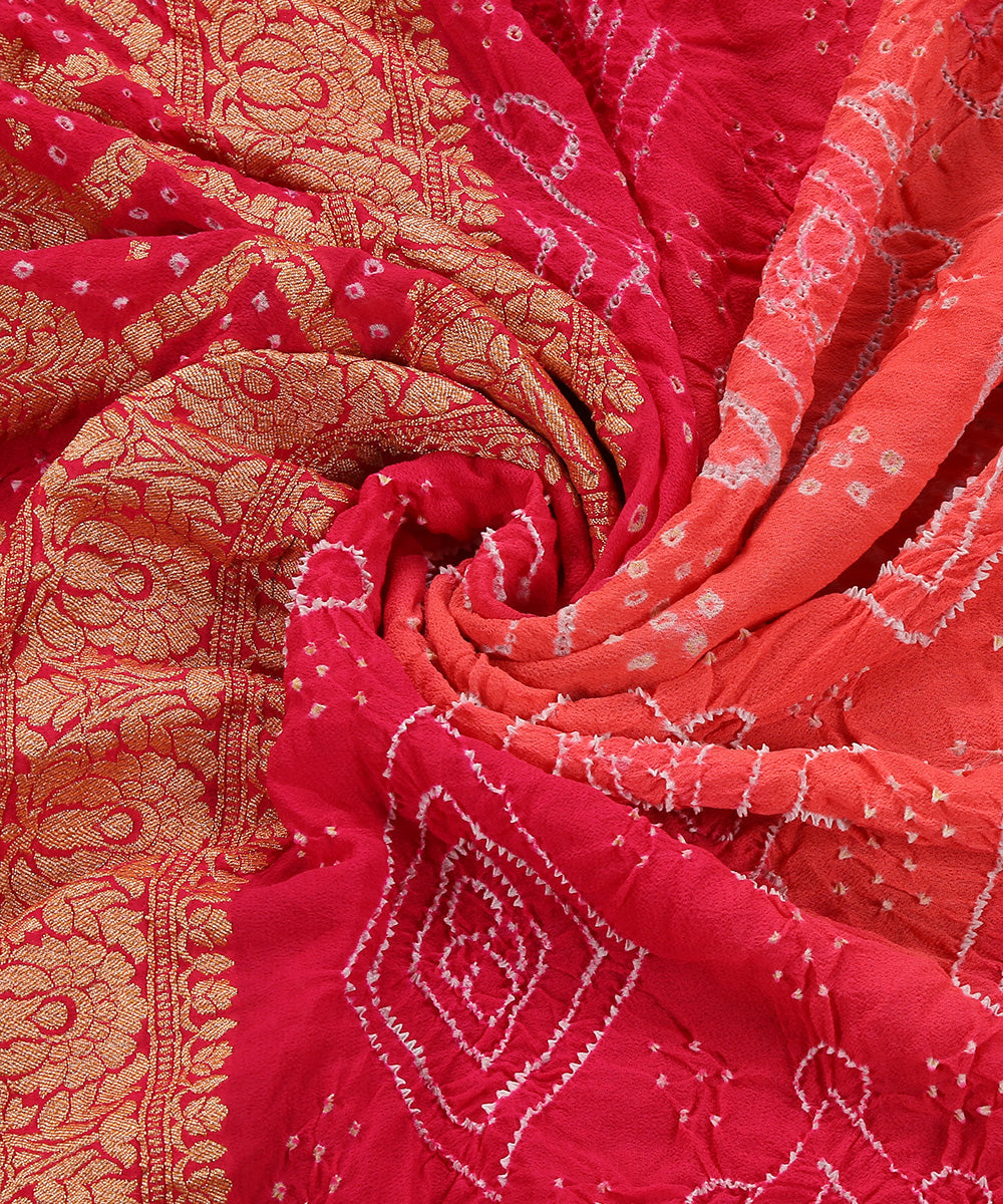 Pink_And_Peach_Handloom_Ombre_Dyed_Pure_Georgette_Banarasi_Bandhej_Dupatta_WeaverStory_05