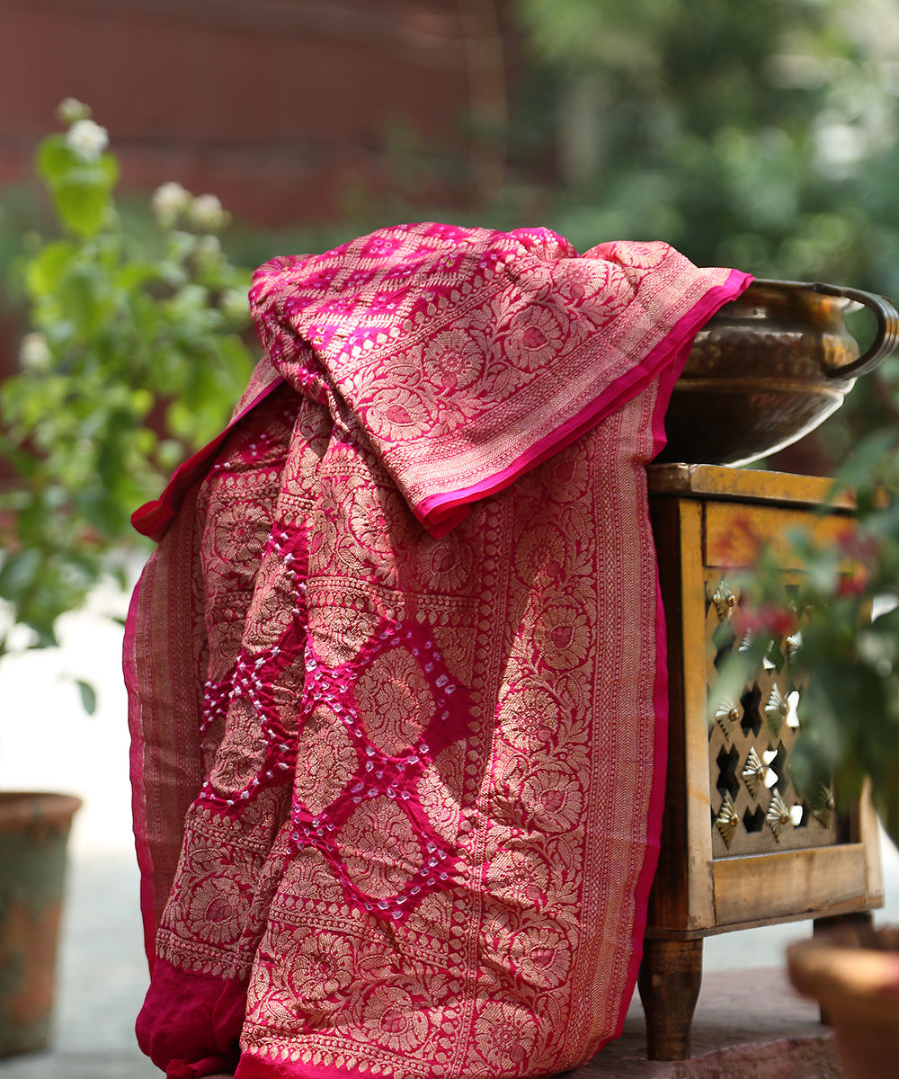 Handloom_Magenta_Pure_Georgette_Banarasi_Bandhej_Dupatta_With_Floral_Border_WeaverStory_01